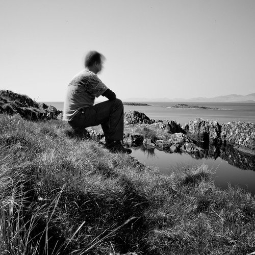 a head so full of busyness that stillness eludes me