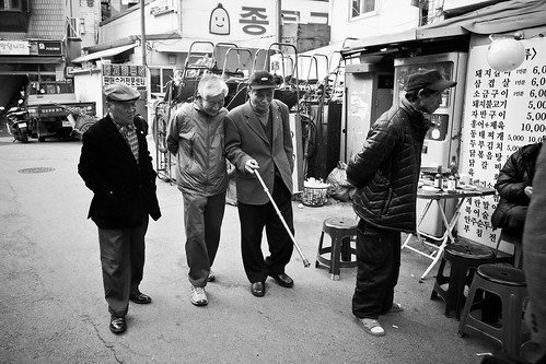 seoul streets - gents